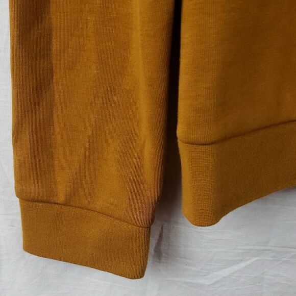 David Beckham Men's Medium Mustard Yellow Sweater - Picture 5 of 7